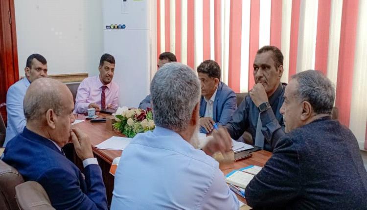 جامعة عدن تناقش مستوى إنجاز متطلبات الاعتماد الأكاديمي في كلياتها