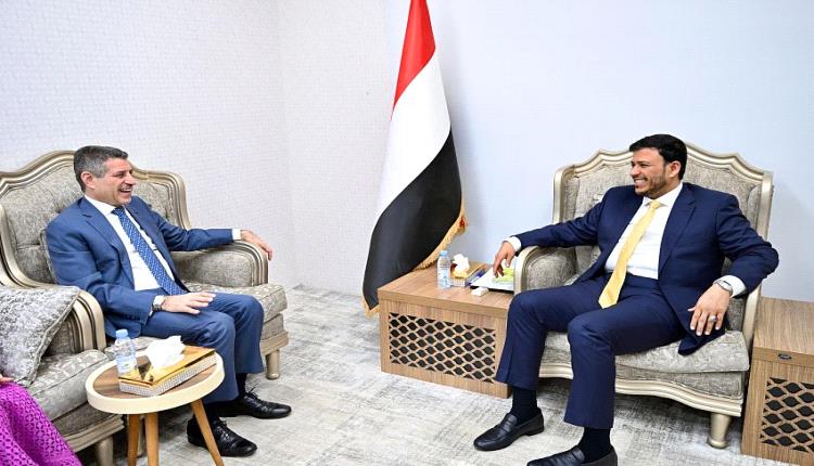 عضو مجلس القيادة يبحث مع سفير الولايات المتحدة مستجدات الأوضاع على الساحة الوطنية