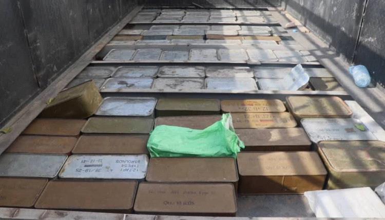 قوات الأمن الوطني بعدن تضبط شاحنة محمّلة بكميات كبيرة من الذخائر المهربة