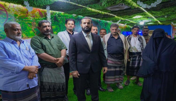 .محافظ أبين يزور مؤسسة أنهض للتمكين ويؤكد مساندة ودعم جهود المجتمع المدني