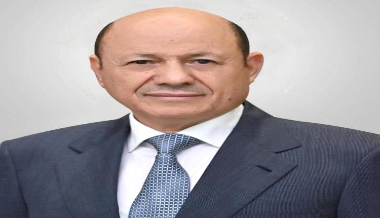 رئيس مجلس القيادة يعزي مدير عام المؤسسة الاقتصادية