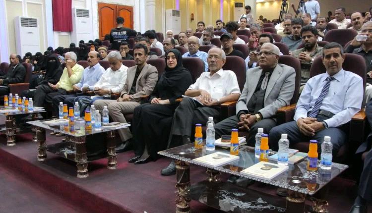 برعاية عضو مجلس القيادة الرئاسي محافظ حضرموت.. الوكيل الجيلاني يشهد فعالية إحياء ذكرى الأديب الراحل صالح سعيد باعامر