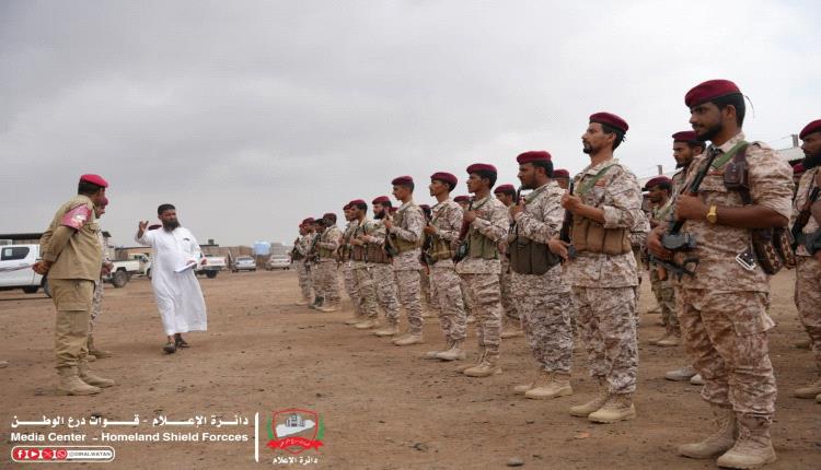 استعراض عسكري للشرطة العسكرية واللواء اللحجي يؤكد: الانضباط أساس الجاهزية