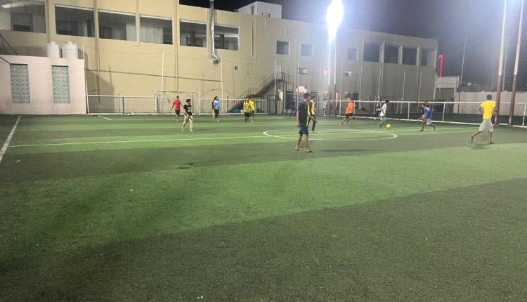 تفقد ميداني لملاعب المكلا المعشبة لتعزيز معايير السلامة الرياضية