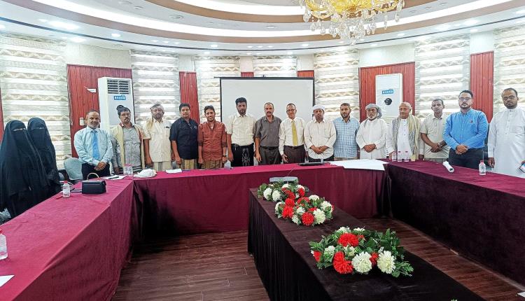 جامعة المهرة تشارك في ورشة إدارة مخاطر الكوارث والتكيف المناخي وتعزيز العمل المؤسسي بمحافظة المهرة