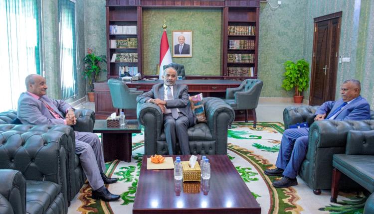 الفريق الركن الصبيحي يؤكد على دور الأحزاب السياسية في مساندة جهود الدولة وتعزيز الاستقرار السياسي