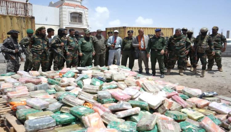 تنفيذا لتوجيهات النائب العام ..النيابة الجزائية في عدن تُتلف أكثر من طن من المواد المخدرة