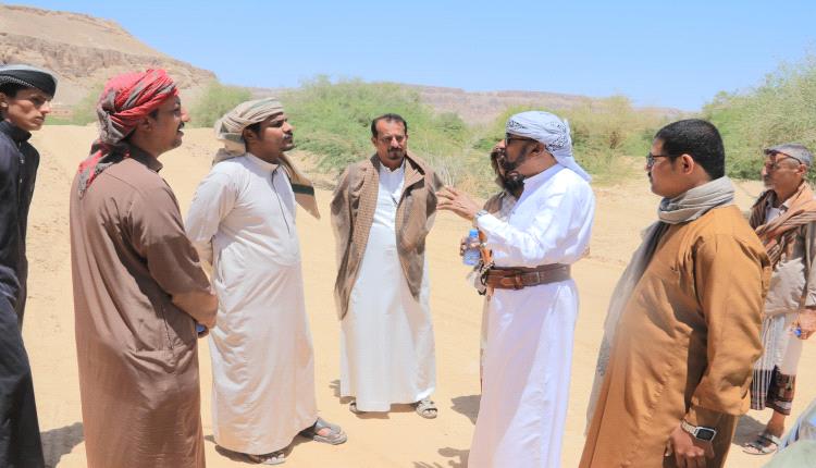 إجراءات عاجلة في شبام بعد أضرار جسيمة بسبب نقل الأتربة بوادي بن علي