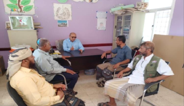 السلطة المحلية والقيادة التربوية بمديرية تُبن بمحافظة لحج في زيارة تفقدية لمدرستي بئر ناصر وياسر عرفات