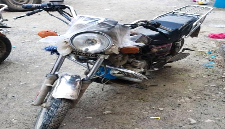 شرطة تعز تستعيد دراجة نارية مسروقة وتلقي القبض على المطلوب في القضية