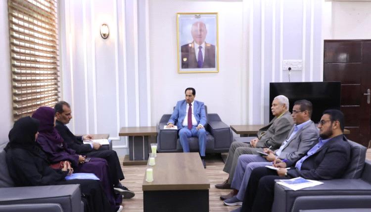 وزير الشباب والرياضة يلتقي تحضيرية "تكتل شباب عدن"