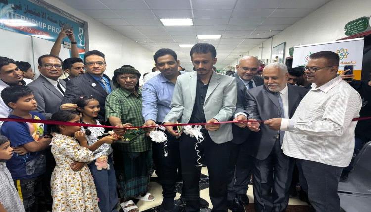 وكيل المحافظة الجيلاني يدشن أسبوع الجودة بجامعة العرب والمخيم الطبي بمستشفى العرب