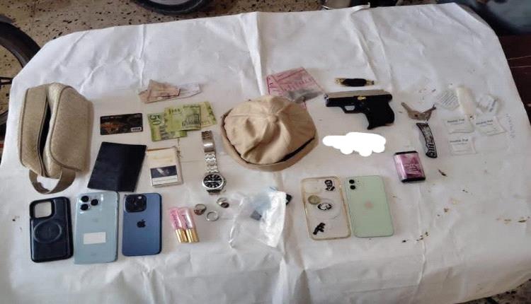 حملة أمنية بالمكلا تضبط مصنع خمر ومروجي مخدرات