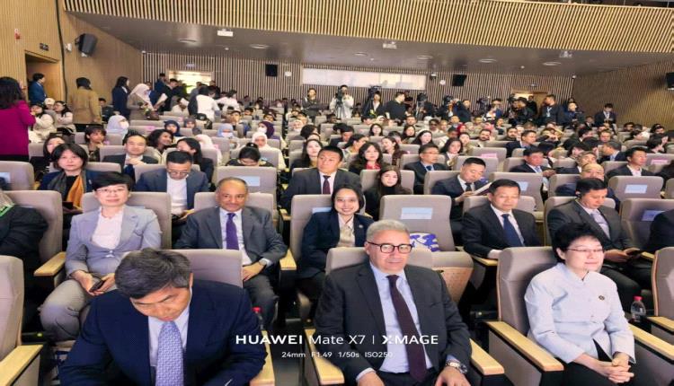 المستشار الثقافي يشارك في فعاليات يوم اللغة الصينية ويؤكد دورها في تعزيز التعاون الأكاديمي مع اليمن