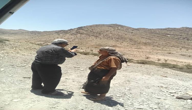 مدير عام الأشغال العامة والطرق بأبين يزور مديرية جيشان للاطلاع على أوضاع الطرق