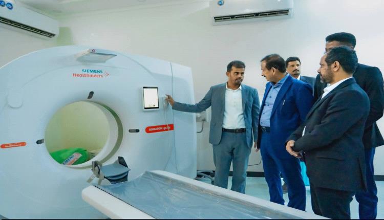 المحافظ بن الوزير يدشّن وحدتي الرنين المغناطيسي والأشعة المقطعية بهيئة مستشفى شبوة العام
