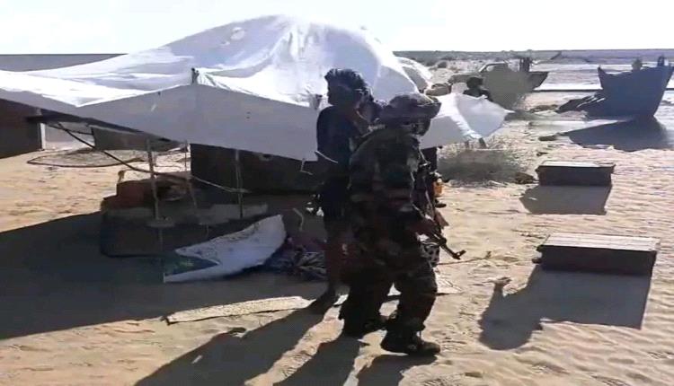 بتوجيهات محافظ أبين.. قوة أمنية تداهم مواقع تهريب الأفارقة في أحور