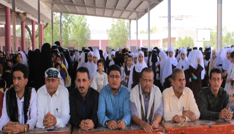 ​الصبيحي يدشن المعرض الفني والثقافي والتراثي في مدرسة خديجة بالحوطة