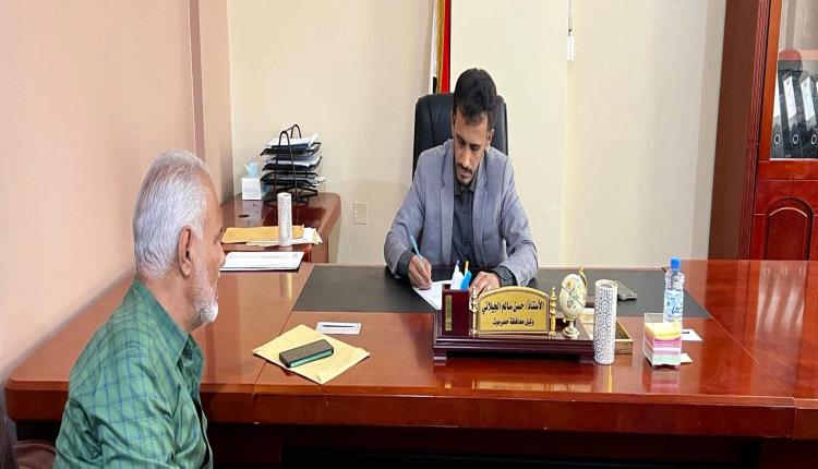 الوكيل الجيلاني يلتقي قيادات جمعيات ومراكز ذوي الإعاقة ويؤكد اهتمام السلطة المحلية بهذه الشريحة
