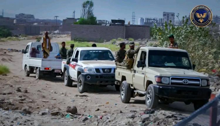 وحدة حماية الاراضي تنفذ حملة واسعة لإيقاف البناء العشوائي بعدن عقب تكليف قيادة جديدة لها