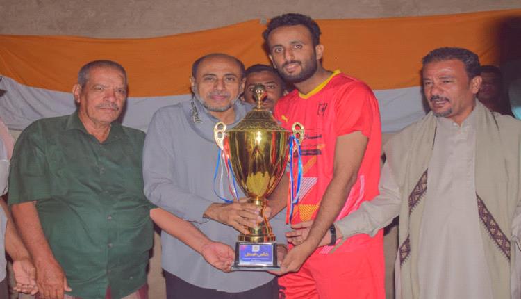 فريق «الشراقي» يحرز كأس بطولة الكرة الطائرة بشبام