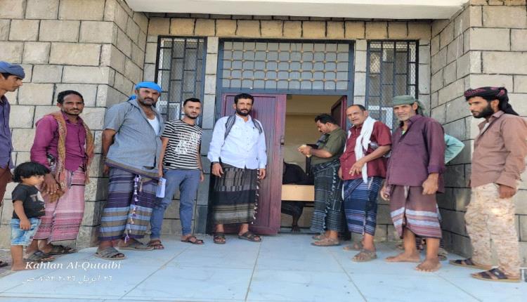 المغربي يُدشّن المرحلة الرابعة من مشروع توزيع المساعدات النقدية في مديرية الملاح