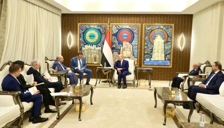 رئيس مجلس القيادة يستقبل نائب رئيس البرلمان الألماني