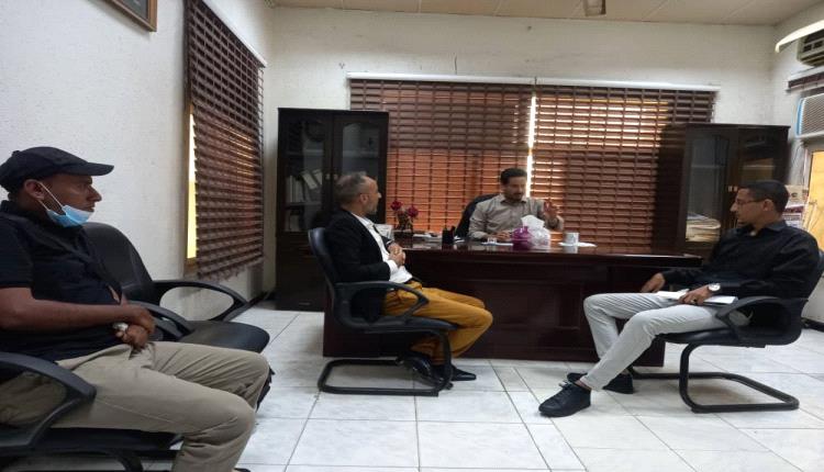 حيدره القاضي يترأس اجتماعا لإعلاميي ومدراء فروع مكاتب الإعلام في العاصمة عدن