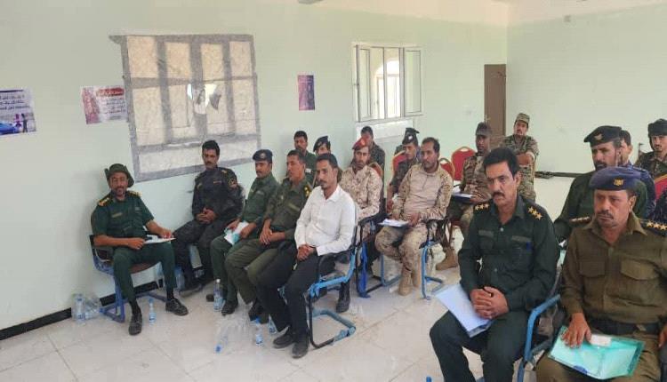 شرطة محافظة شبوة تدشن دورة تدريبية لـ 30 من مأموري الضبط القضائي في قضايا المخدرات