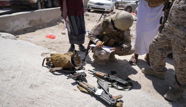 بتوجيهات قائد المنطقة العسكرية الأولى.. قوات درع الوطن تواصل حملة منع حمل السلاح في وادي حضرموت