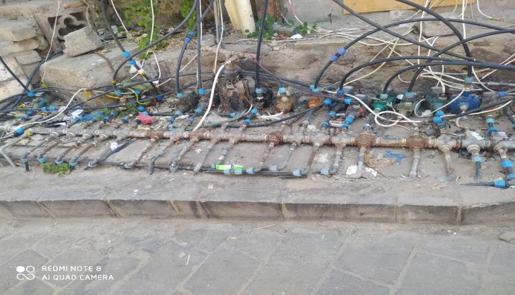 مؤسسة مياه عدن تحذر من التوصيلات العشوائية وتتوعد بإجراءات قانونية بحق المخالفين