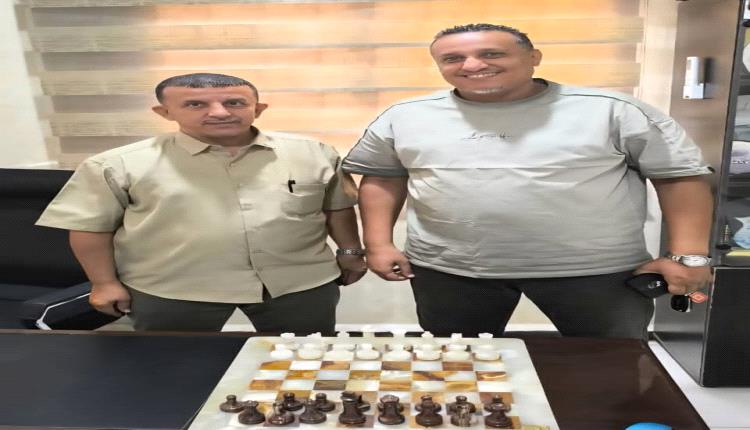 بن سنان ورئيس اتحاد السلة بعدن يضعان حجر الأساس لانطلاقة تاريخية لكرة السلة في شبوة