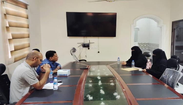 رئيسة اللجنة الوطنية للمرأة بساحل حضرموت تزور منظمة فريدريش الألمانية ومؤسستي استجابة وائتلاف الخير لبحث تعزيز الشراكة
