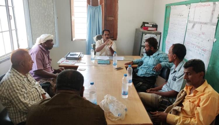 مدير تربية أحور يدعو لتهيئة الأجواء المناسبة لامتحانات نهاية العام الدراسي 2025/2026م