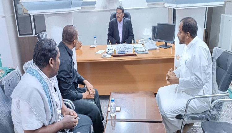 مدير عام تريم يلتقي اللجنة التحضيرية لنادي شباب قسم