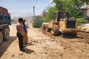 بتوجيهات مدير عام مديرية تريم.. الأشغال العامة ينفذ أعمال معالجة لأضرار الأمطار والسيول