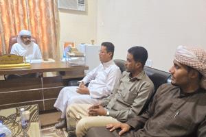 إدارة مركز مداد حضرموت تلتقي مدير عام مصلحة شؤون القبائل بوادي وصحراء حضرموت