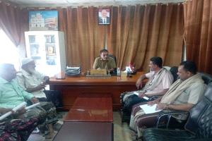 مدير عام مديرية القطن يناقش مع مدير الصناعة والتجارة ضبط الأسواق وتعزيز الأداء الخدمي في المديرية