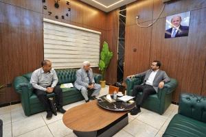 وزير الخدمة المدنية يلتقي رؤساء جامعات لحج وأبين وذمار لمناقشة أوضاع الكادر الأكاديمي والإداري وملف التسويات