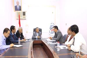 وزير التعليم العالي يناقش مع رئيس جامعة أرخبيل سقطرى خيارات استمرارية العملية التعليمية