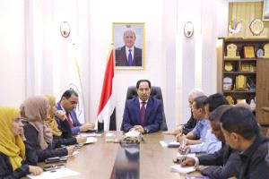 البكري يناقش مع 