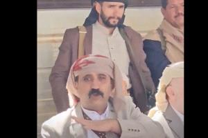 قيادي حوثي يقتل ضابطاً داخل مبنى النيابة بصنعاء ويشعل تصعيداً قبلياً في الحيمتين