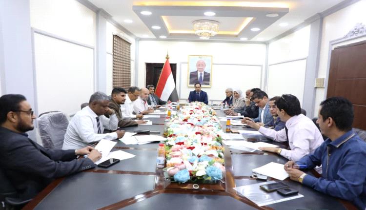 وزير الشباب والرياضة يناقش مع الأمانة العامة لمجلس الوزراء مستوى تنفيذ خطة الوزارة وبرنامجها للعام 2026