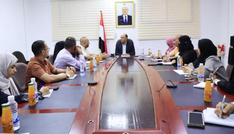 نائب وزير الصناعة والتجارة يناقش خطة متكاملة لتنمية الصادرات وتعزيز تنافسية المنتجات الوطنية في الأسواق الإقليمية والدولية
