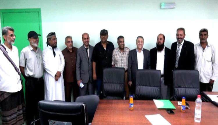 بحضور أمين عام محلي أبين.. إجراء الاستلام والتسليم لرئيس هيئة مستشفى الرازي الجديد