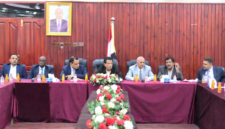 محافظ المهرة يناقش مع وزراء الزراعة والمياه و"الفاو" أولويات المحافظة ويؤكد أهمية توحيد الجهود لدعم القطاعات الخدمية والتنموية