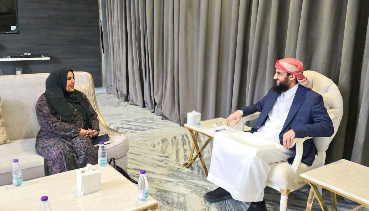 المحرّمي يستقبل وزير الدولة لشؤون المرأة ويؤكد أهمية تعزيز دور المرأة في مسيرة التنمية وبناء الدولة