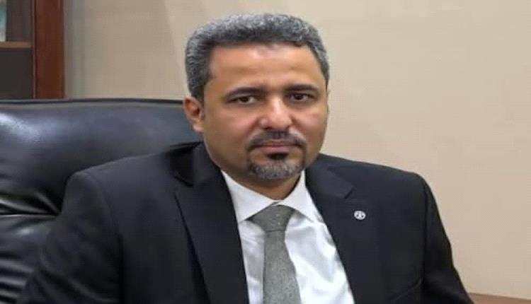 محافظ لحج يعزي مدير عام مكتب المالية بالمحافظة في وفاة والدته