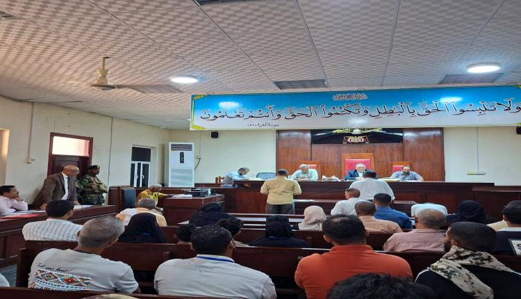 محكمة استئناف عدن تحجز قضية مقتل سائق باص الاجرة في عدن للحكم
