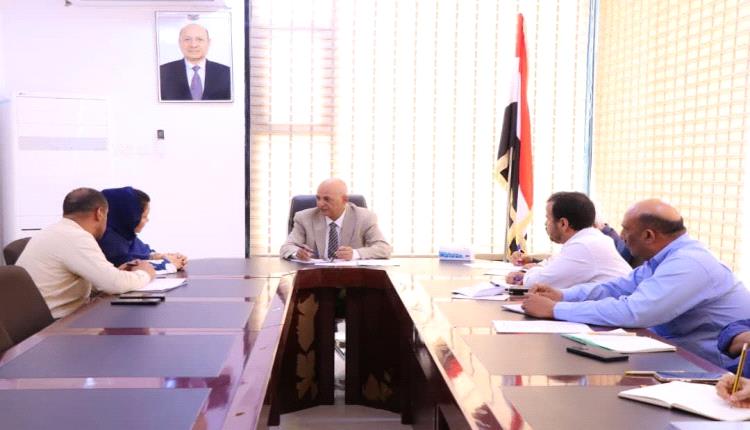 وزير المياه والبيئة يبحث مع اليونبس المشاريع المنفذة في عدد من المحافظات